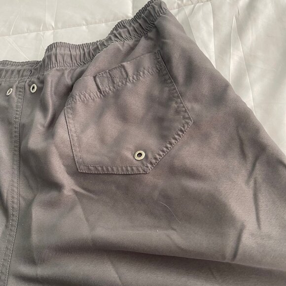 Lands' End Men's 6" Volley Swim Trunks Grey Size Large - Picture 3 of 7